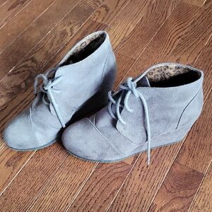 Stylish Gray Women's Wedge Ankle Boots
